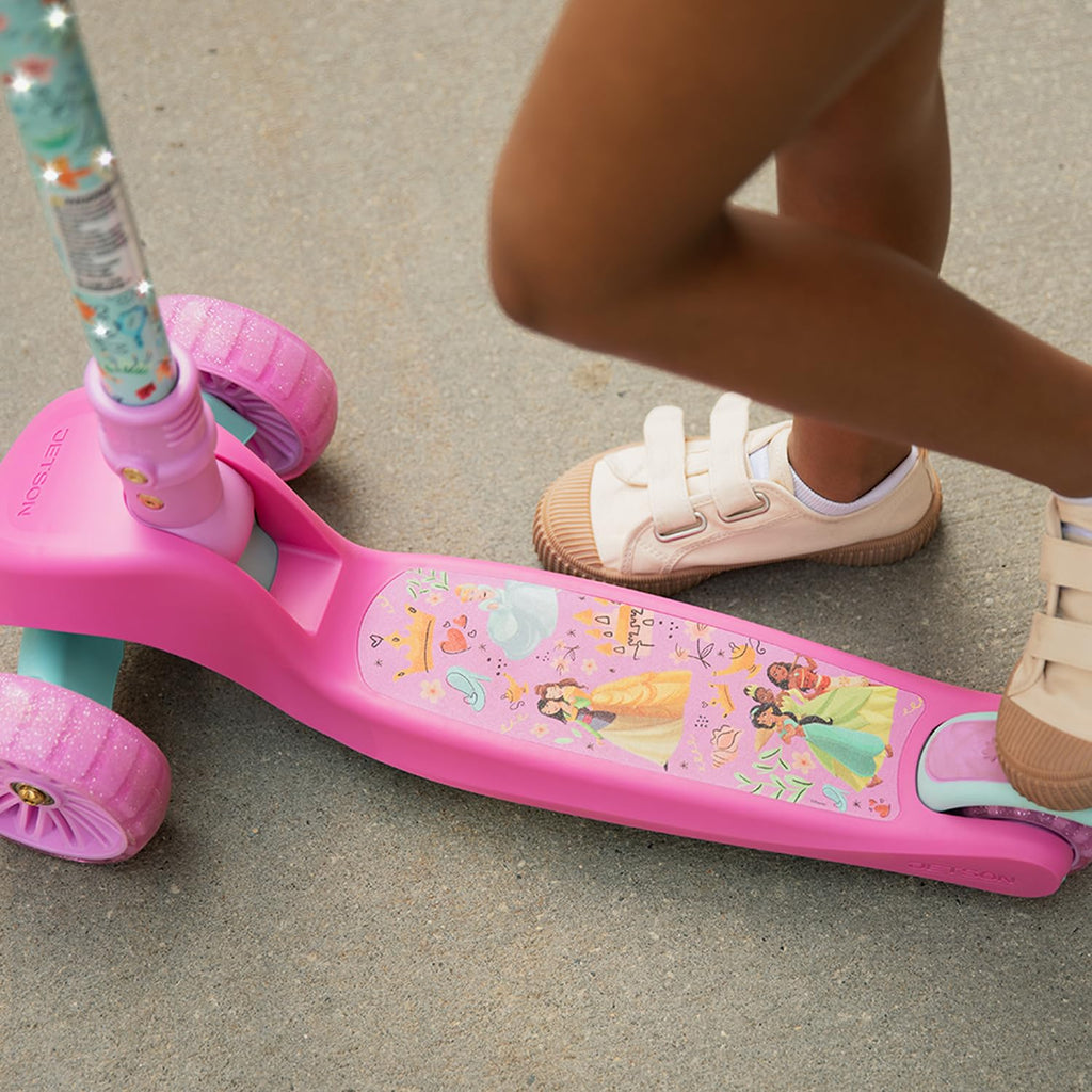 Kids Kick Scooter with LED Lights and Light-Up Wheels O127